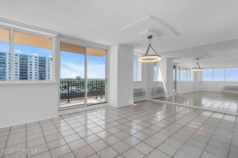 55 Ocean Avenue #3L Monmouth Beach, NJ 07750