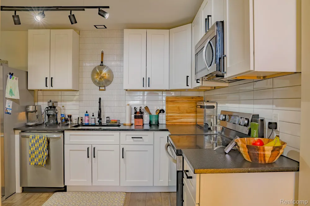 1989 Klingensmith Road #46 Bloomfield Hills City, MI 48302