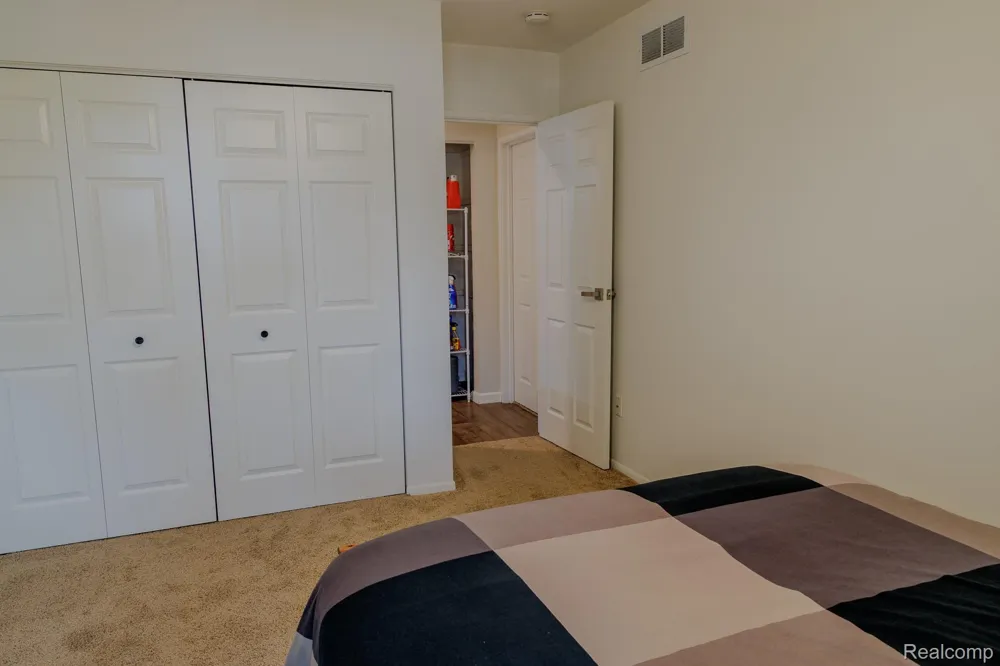 1989 Klingensmith Road #46 Bloomfield Hills City, MI 48302
