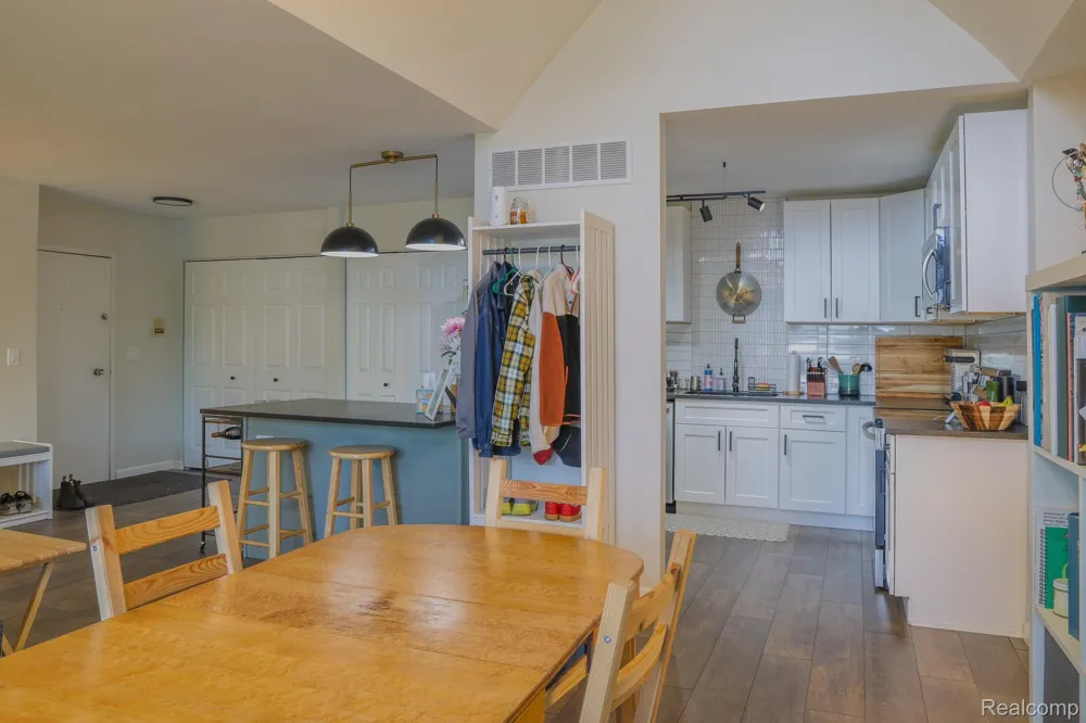 1989 Klingensmith Road #46 Bloomfield Hills City, MI 48302