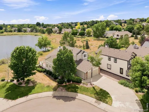 535 Lakeside Place