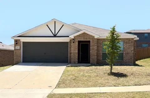 740 Saratoga Drive