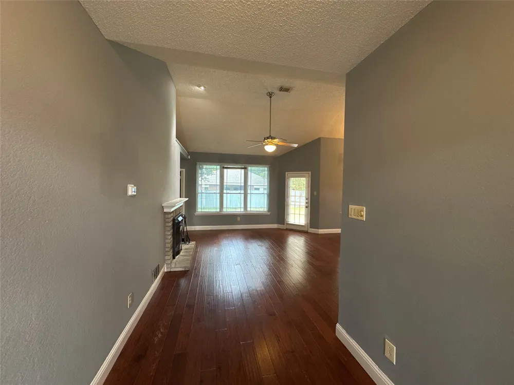 2336 Timbercreek Drive Glenn Heights, TX 75154