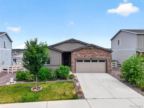 5374 Trails Edge Lane