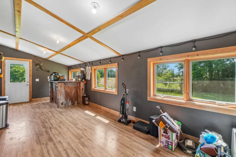 10120 Noggles Road Manchester, MI 48158