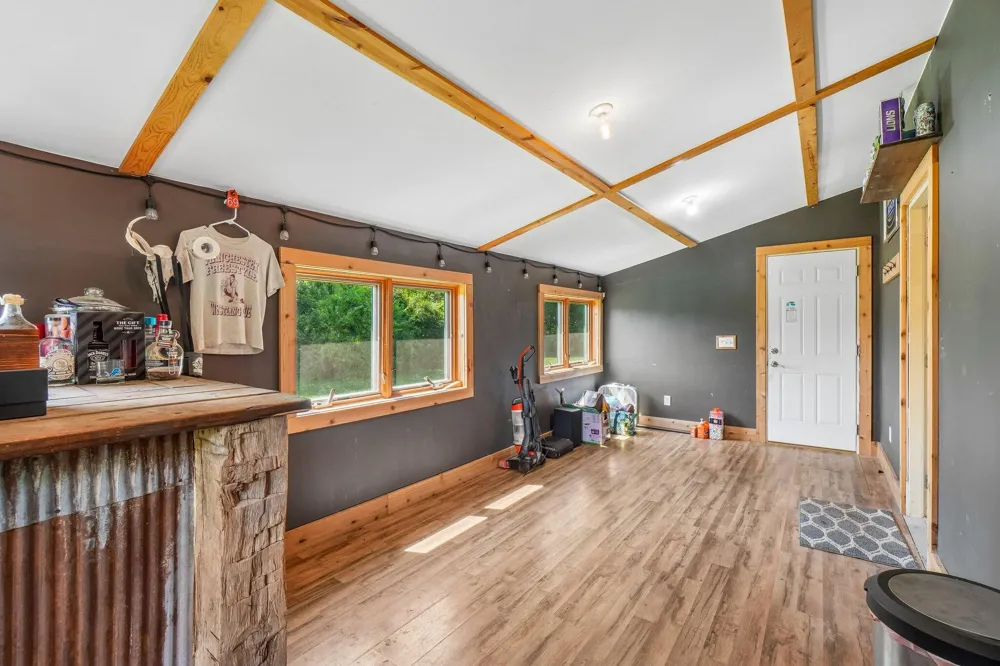 10120 Noggles Road Manchester, MI 48158