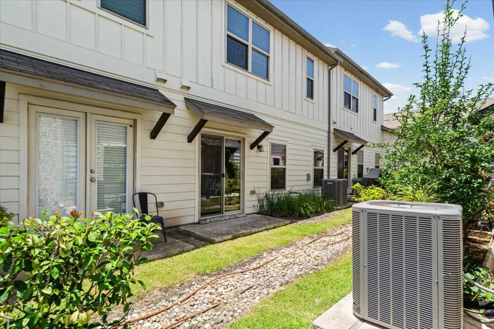 1502 Airedale Road #2502 Austin, TX 78748