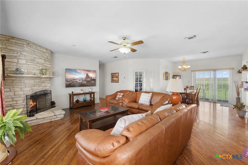18108 Werchan Lane Coupland, TX 78615