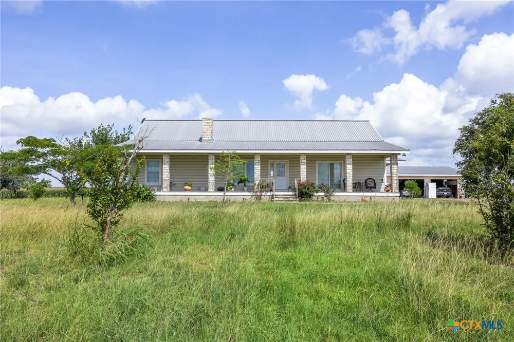 18108 Werchan Lane Coupland, TX 78615