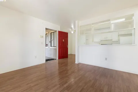 5 Lancaster Cir #121