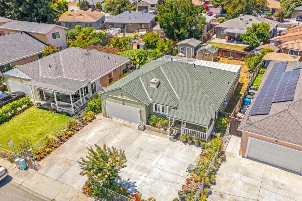123 Gardenia Way East Palo Alto, CA 94303
