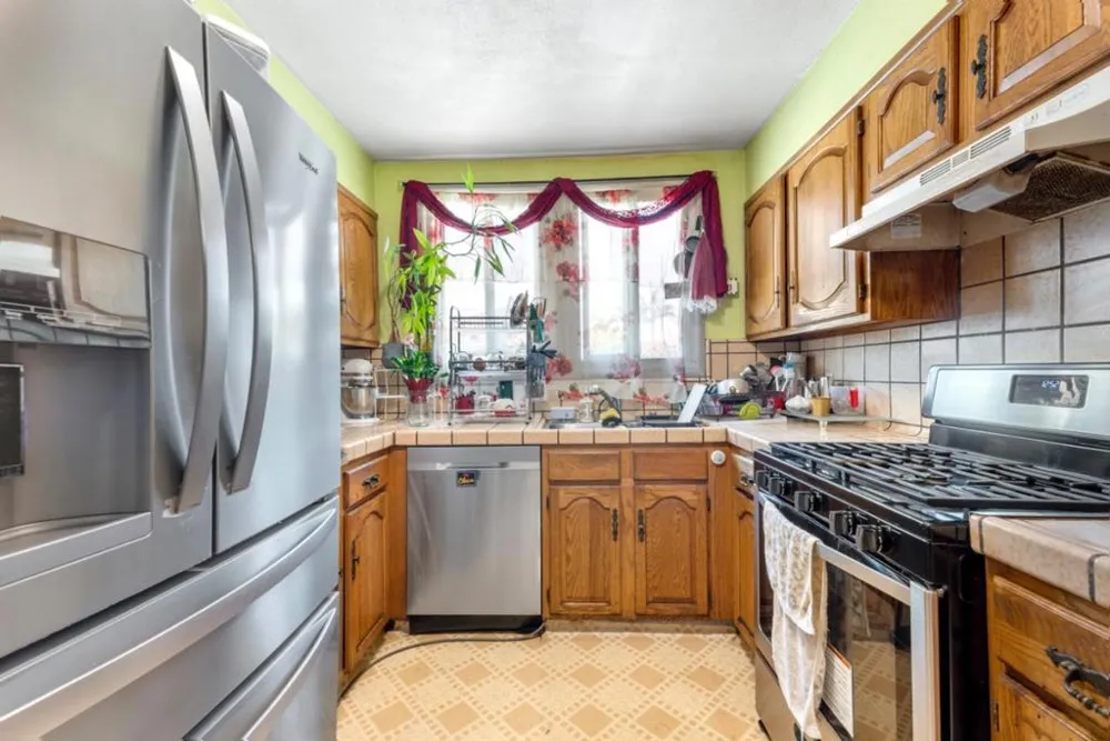 123 Gardenia Way East Palo Alto, CA 94303