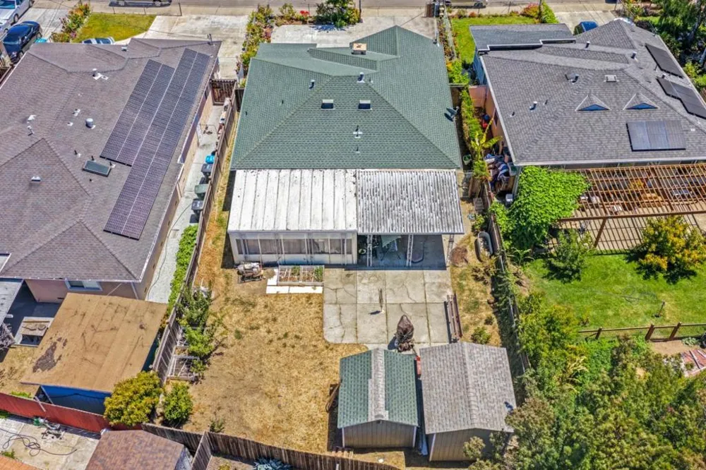 123 Gardenia Way East Palo Alto, CA 94303