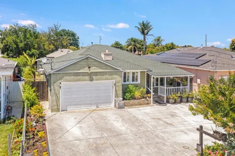 123 Gardenia Way