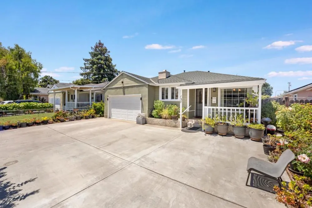 123 Gardenia Way East Palo Alto, CA 94303