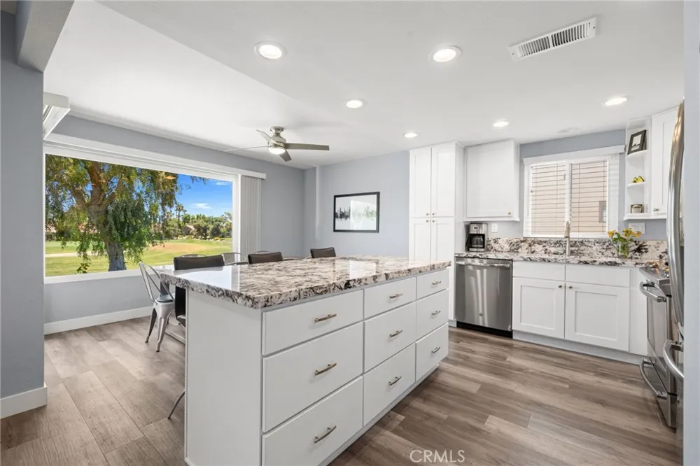 41488 Inverness Palm Desert, CA 92211
