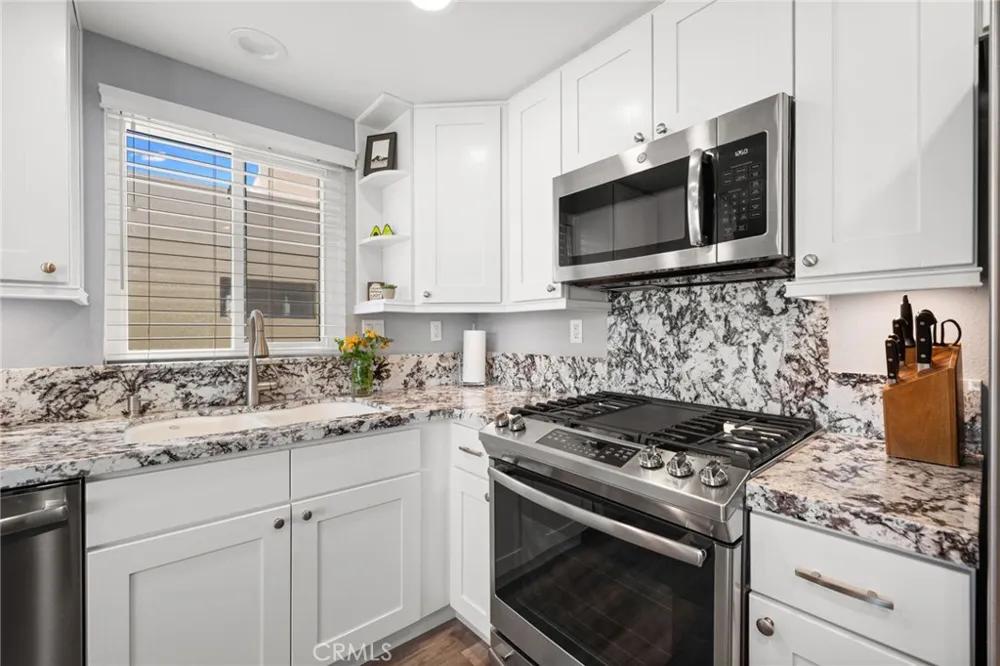 41488 Inverness Palm Desert, CA 92211
