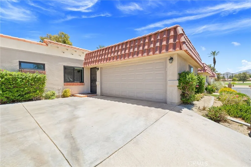 41488 Inverness Palm Desert, CA 92211