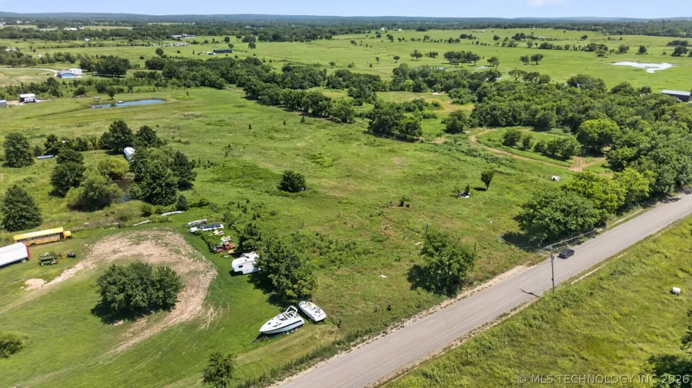 6100 160 ROAD Beggs, OK 74421