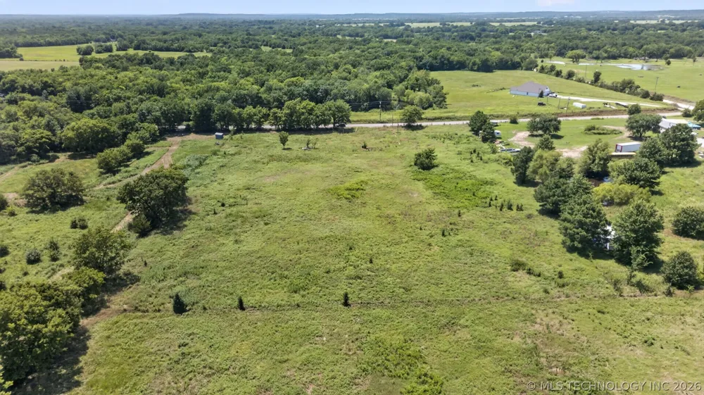 6100 160 ROAD Beggs, OK 74421
