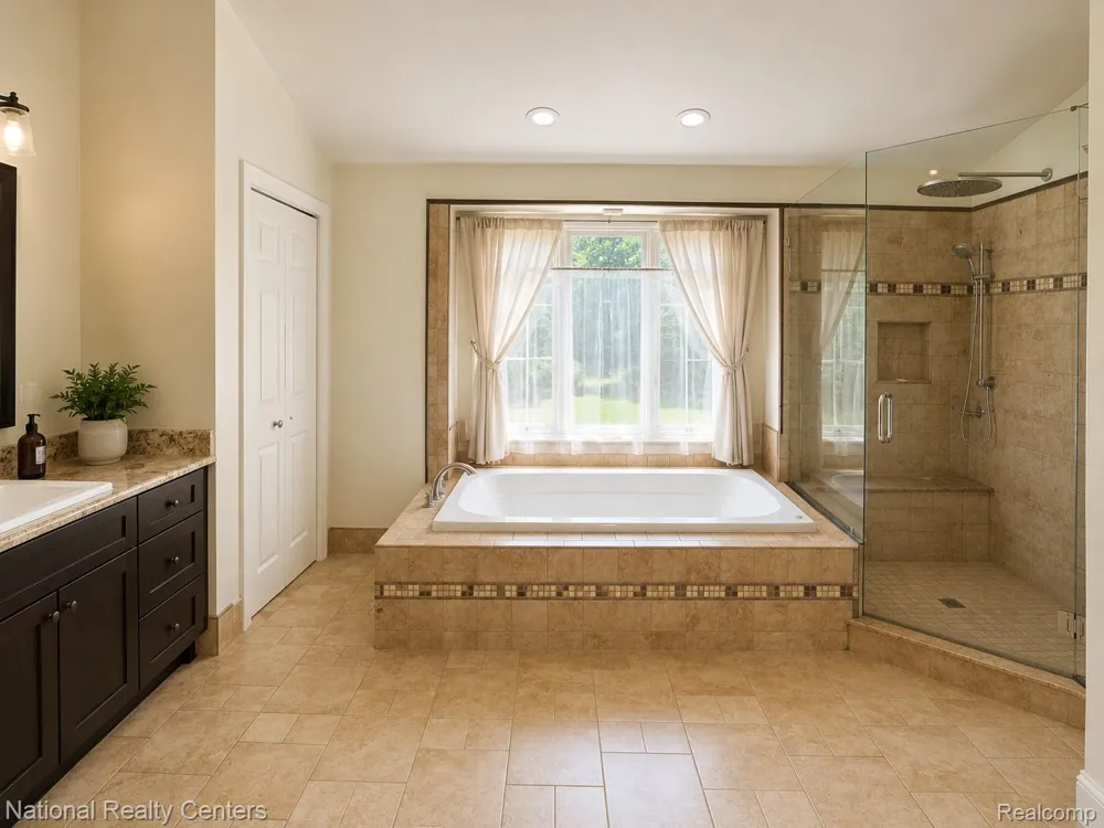 3380 E Benstein Road W Commerce Charter Township, MI 48382