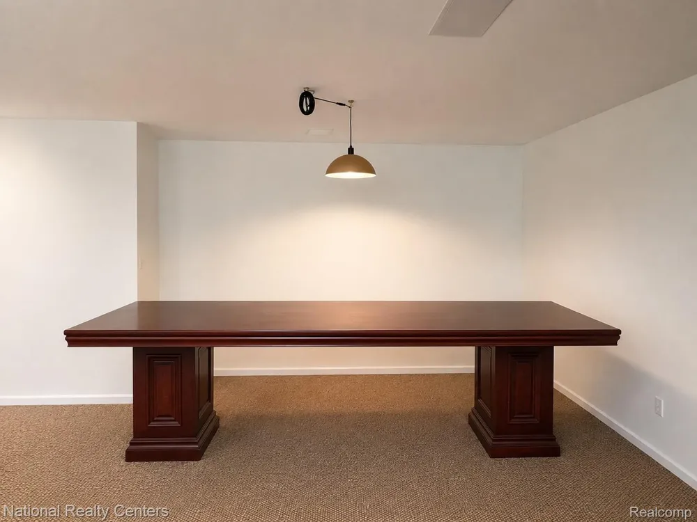 3380 E Benstein Road W Commerce Charter Township, MI 48382