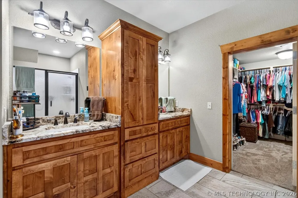 29645 3990 ROAD Ramona, OK 74061