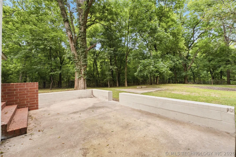 1115 S 284th East Avenue Catoosa, OK 74015