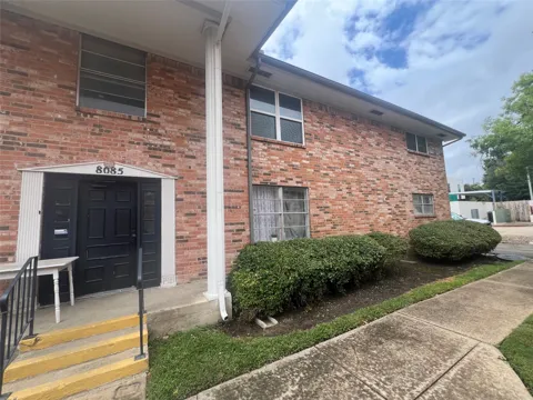 8085 Meadow Road #226