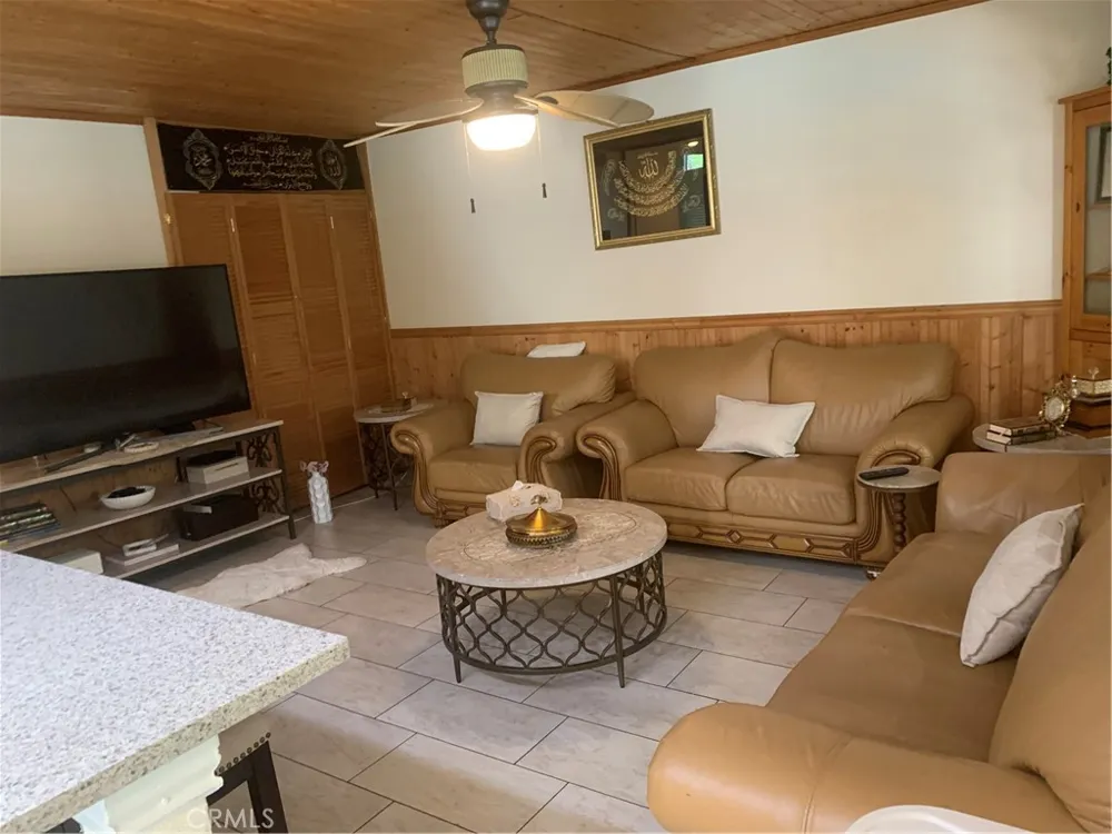 284 E Brookshire Pl Brea, CA 92821