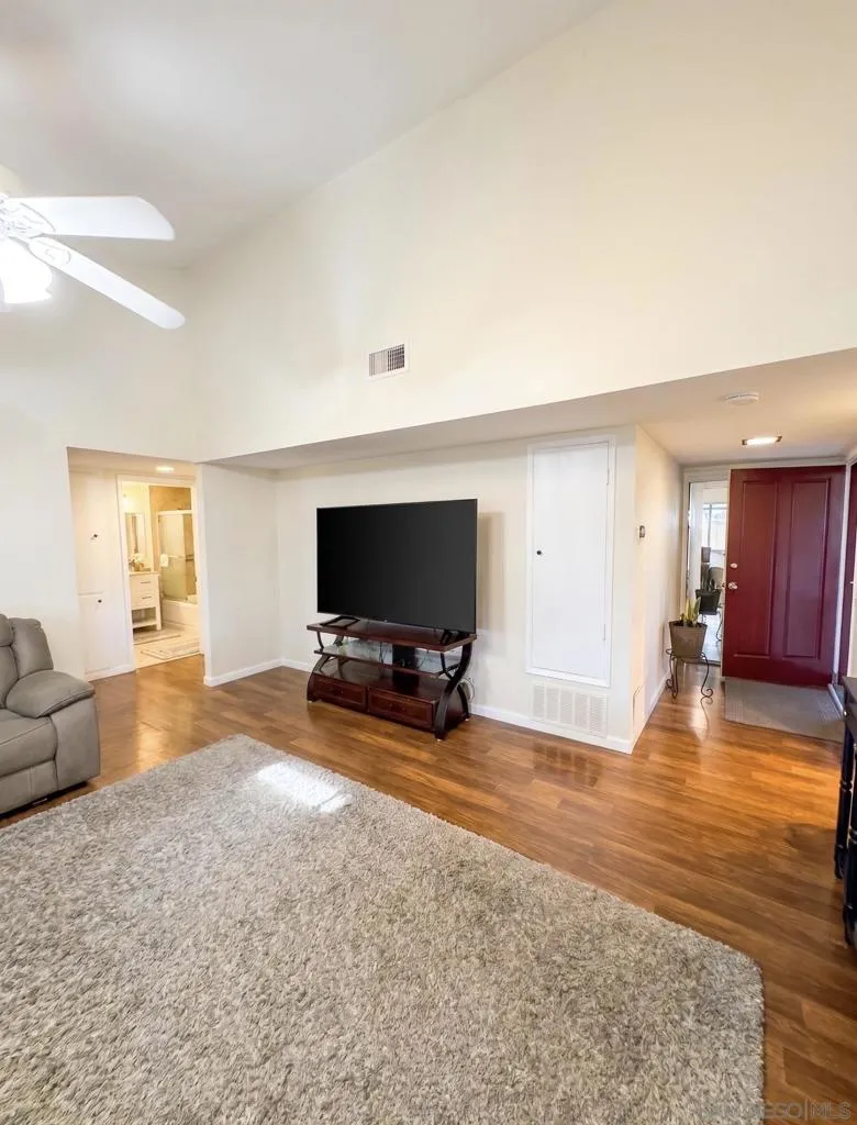 3685 Vista Campana #70 Oceanside, CA 92057