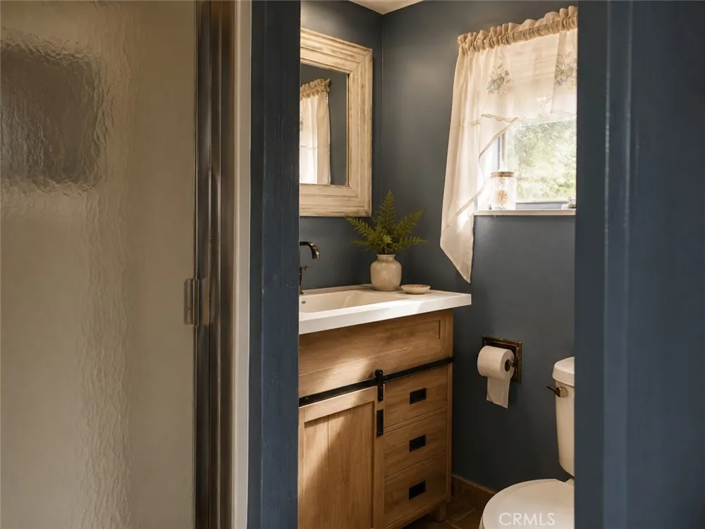 2412 Ridge Arrowbear, CA 92382