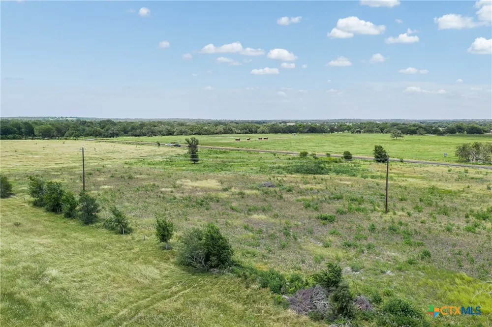 6 Fm 795 Gonzales, TX 78629