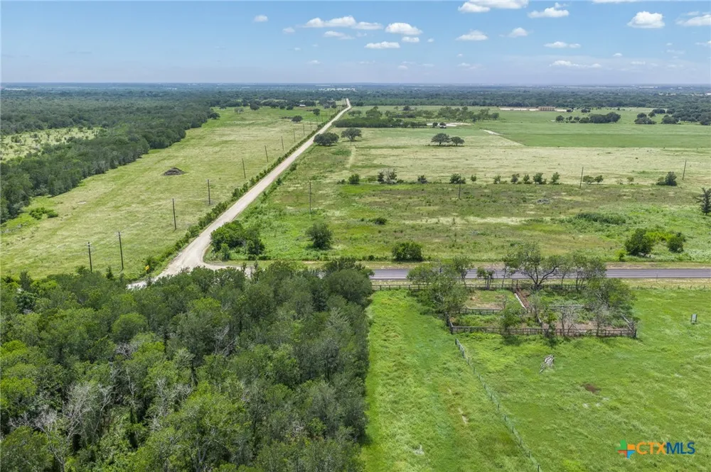 6 Fm 795 Gonzales, TX 78629