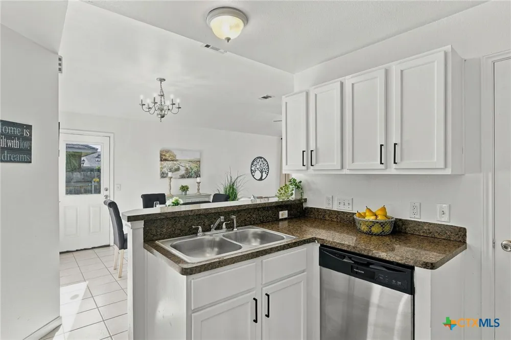 1017 Drovers Cove Georgetown, TX 78626