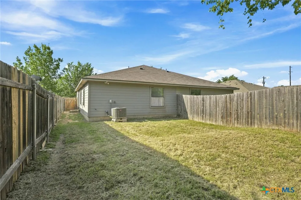 1017 Drovers Cove Georgetown, TX 78626