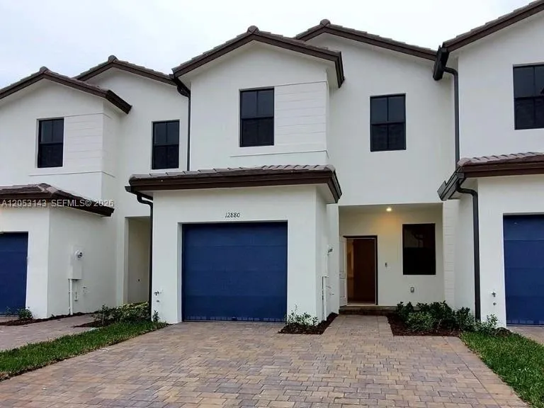 12880 SW 231st St Miami, FL 33170