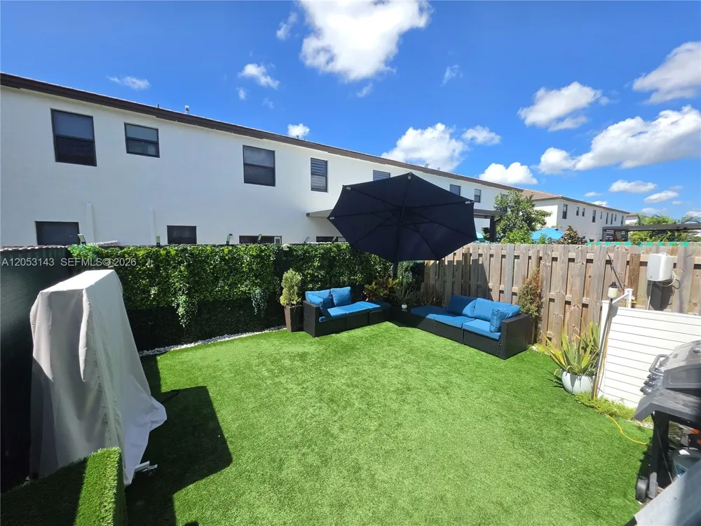 12880 SW 231st St Miami, FL 33170