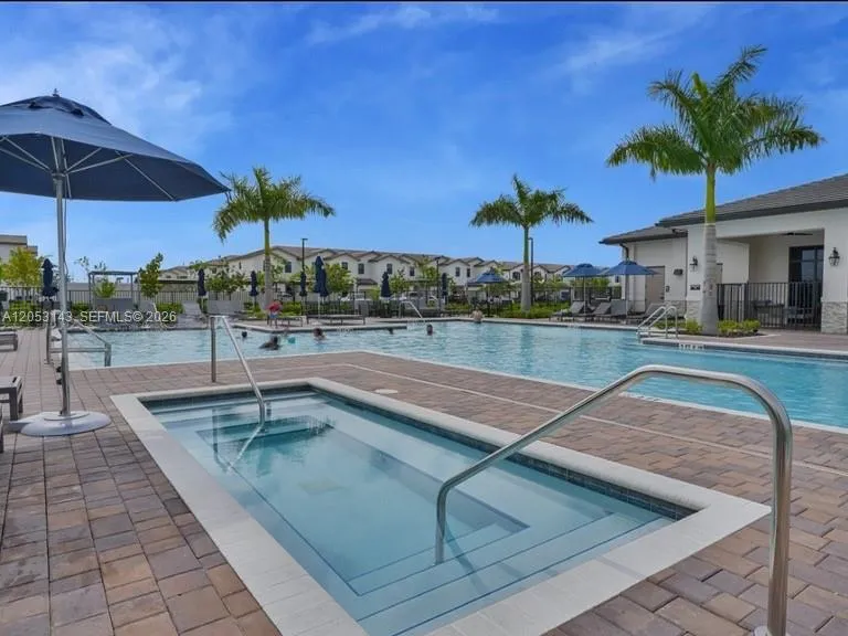 12880 SW 231st St Miami, FL 33170