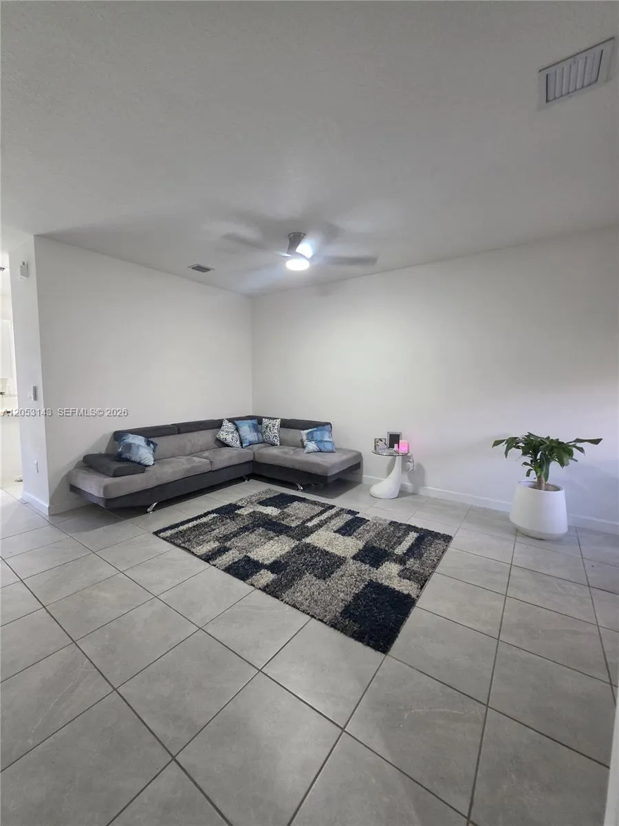 12880 SW 231st St Miami, FL 33170