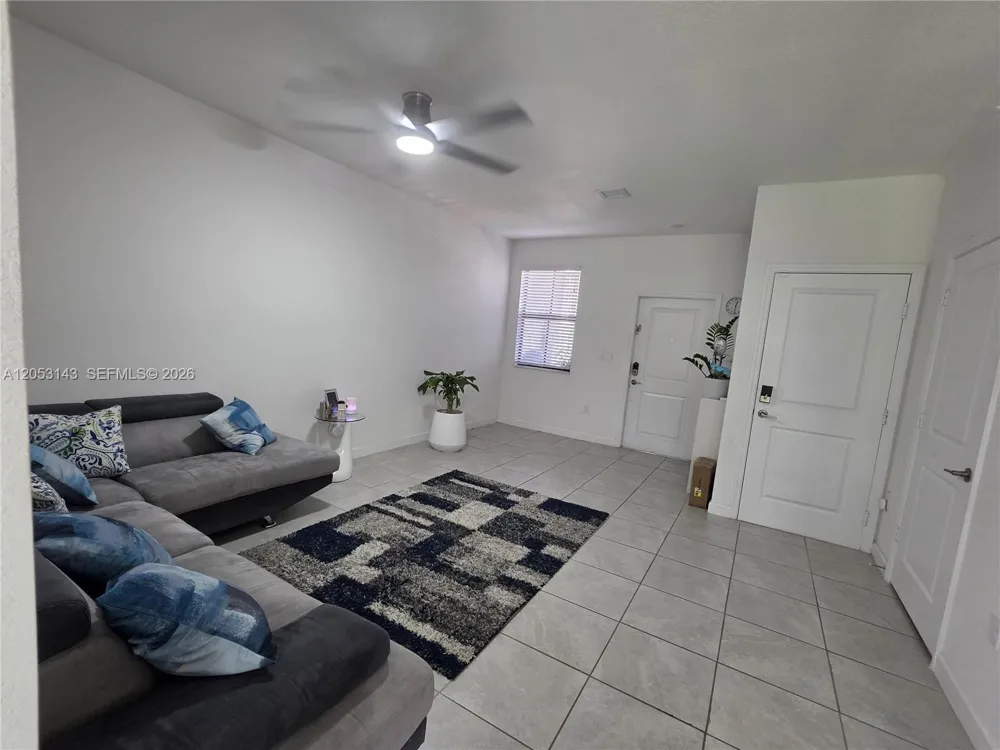 12880 SW 231st St Miami, FL 33170
