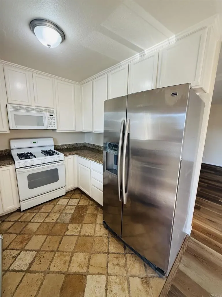 502 Calle Montecito #18 Oceanside, CA 92057