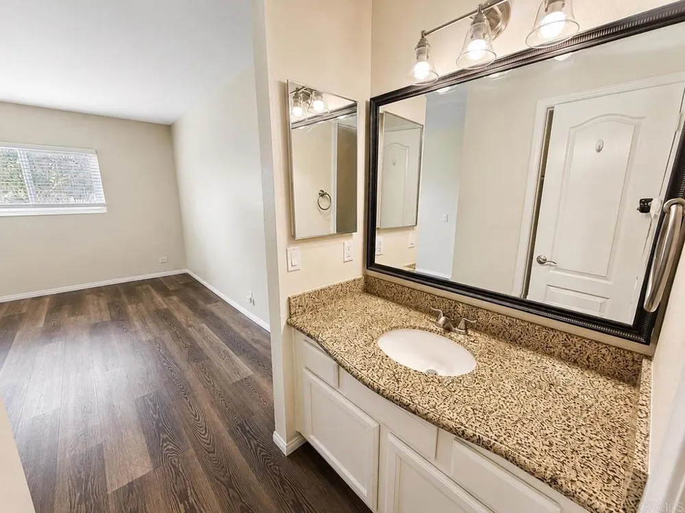 502 Calle Montecito #18 Oceanside, CA 92057