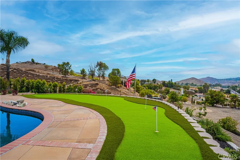 30800 Sorrel Lane Canyon Lake, CA 92587
