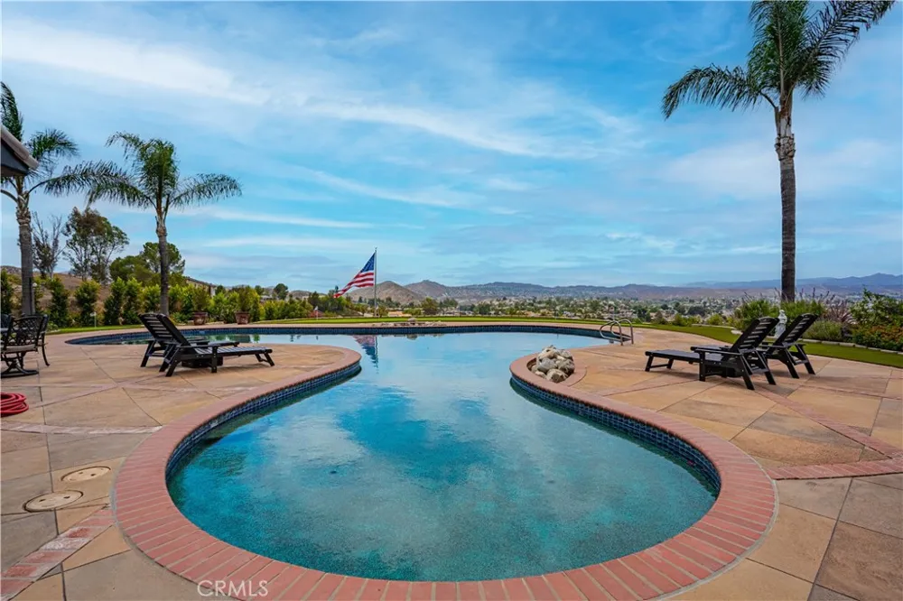 30800 Sorrel Lane Canyon Lake, CA 92587