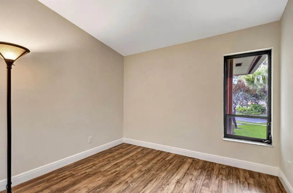 1109 Duncan Circle #201 Palm Beach Gardens, FL 33418