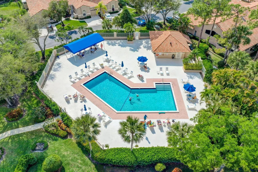 1109 Duncan Circle #201 Palm Beach Gardens, FL 33418