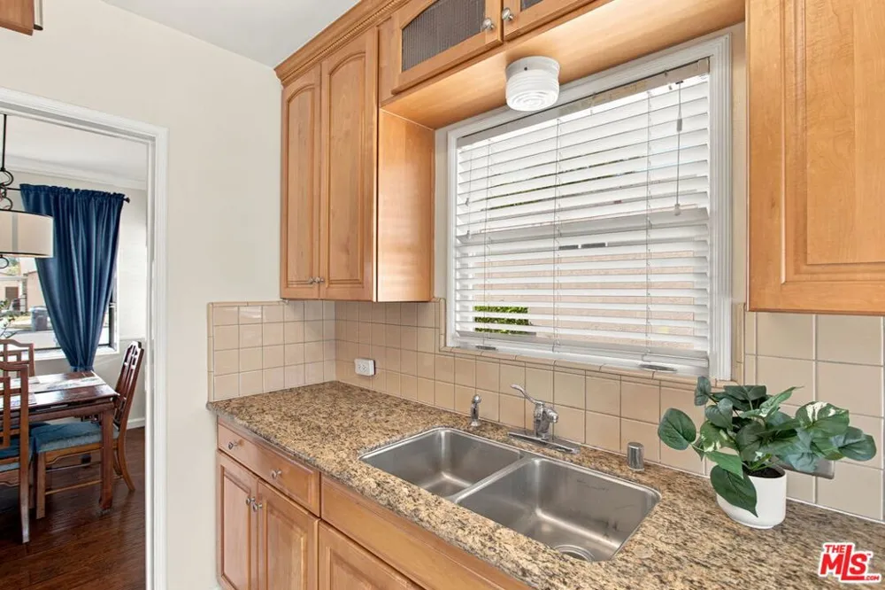 801 W Columbia Street Long Beach, CA 90806