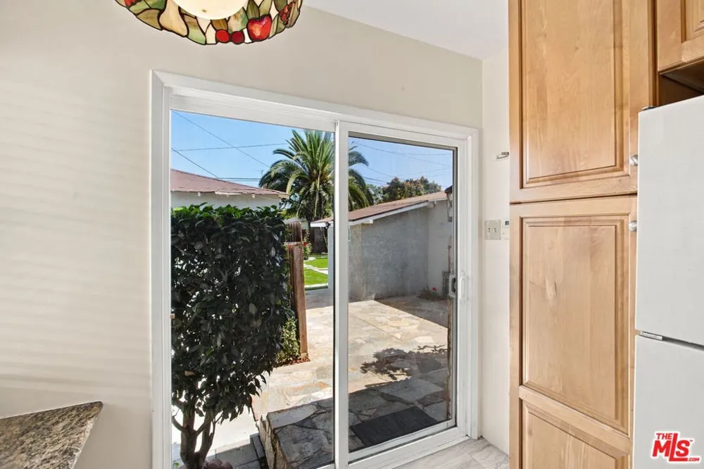 801 W Columbia Street Long Beach, CA 90806