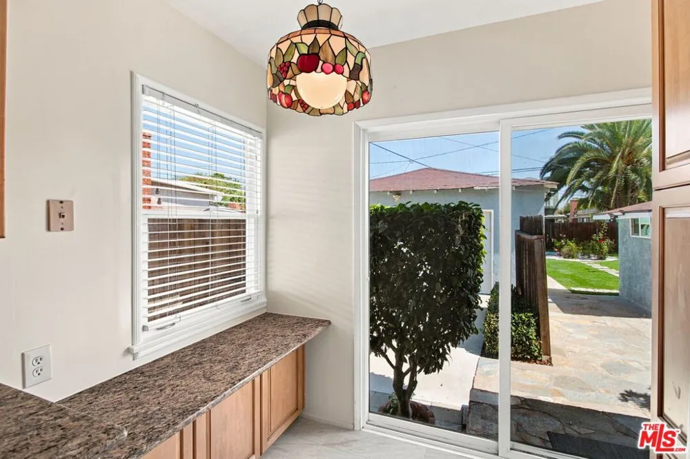 801 W Columbia Street Long Beach, CA 90806
